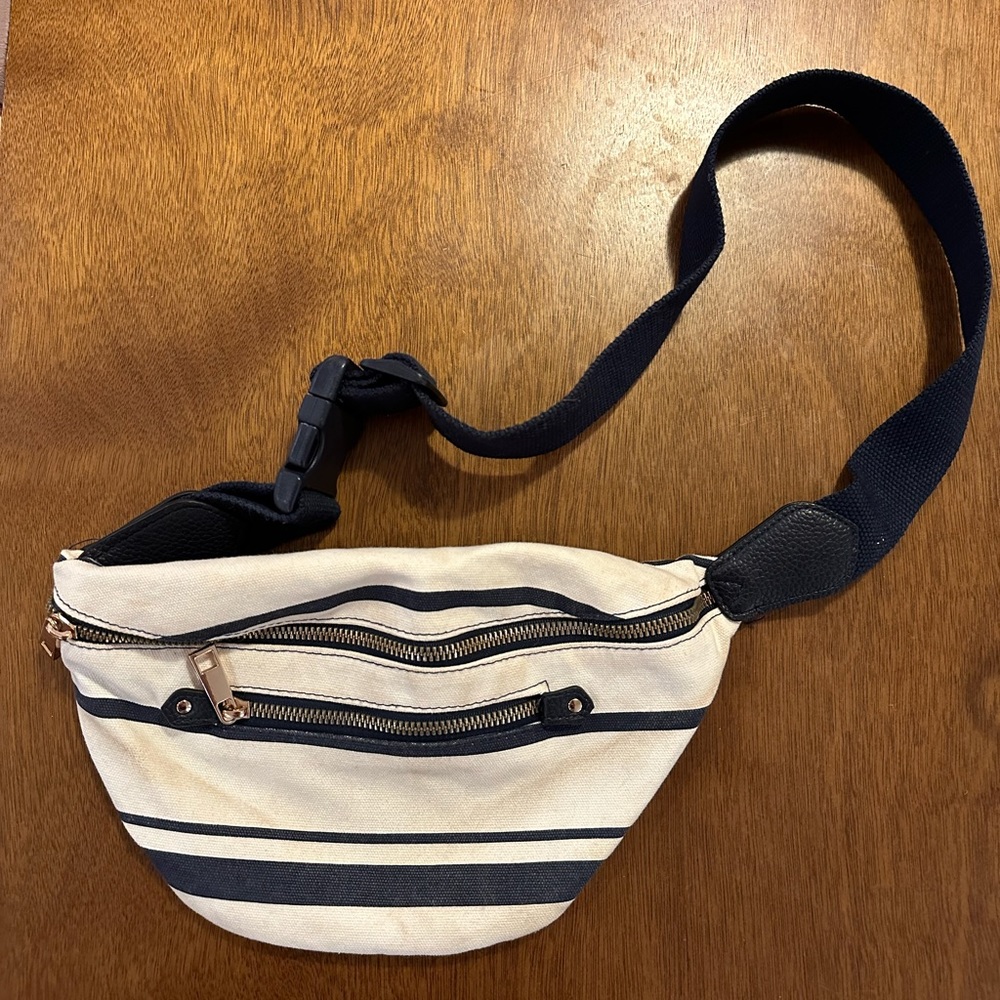 Blue and white stripped fanny pack